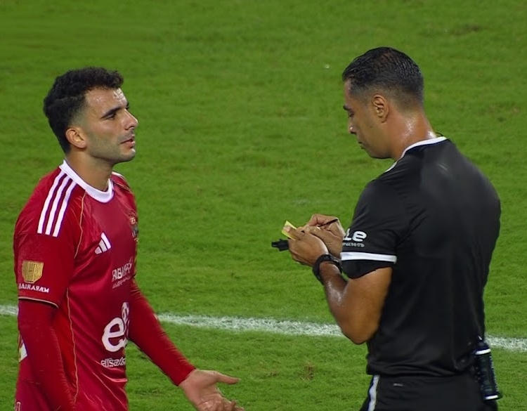 عاجل…⚽️ الأسرار التي لم تُكشف بعد… بين الأهلي والمصري! 🤫