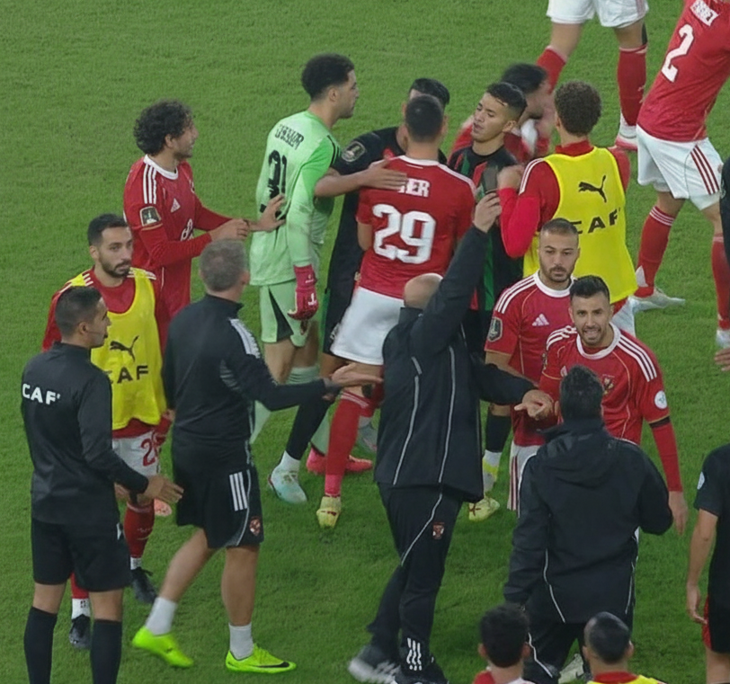 عاجل عقوبات الكاف ضد الجيس الملكى هل هيا كافية وماذا استفاد الاهلى ؟؟