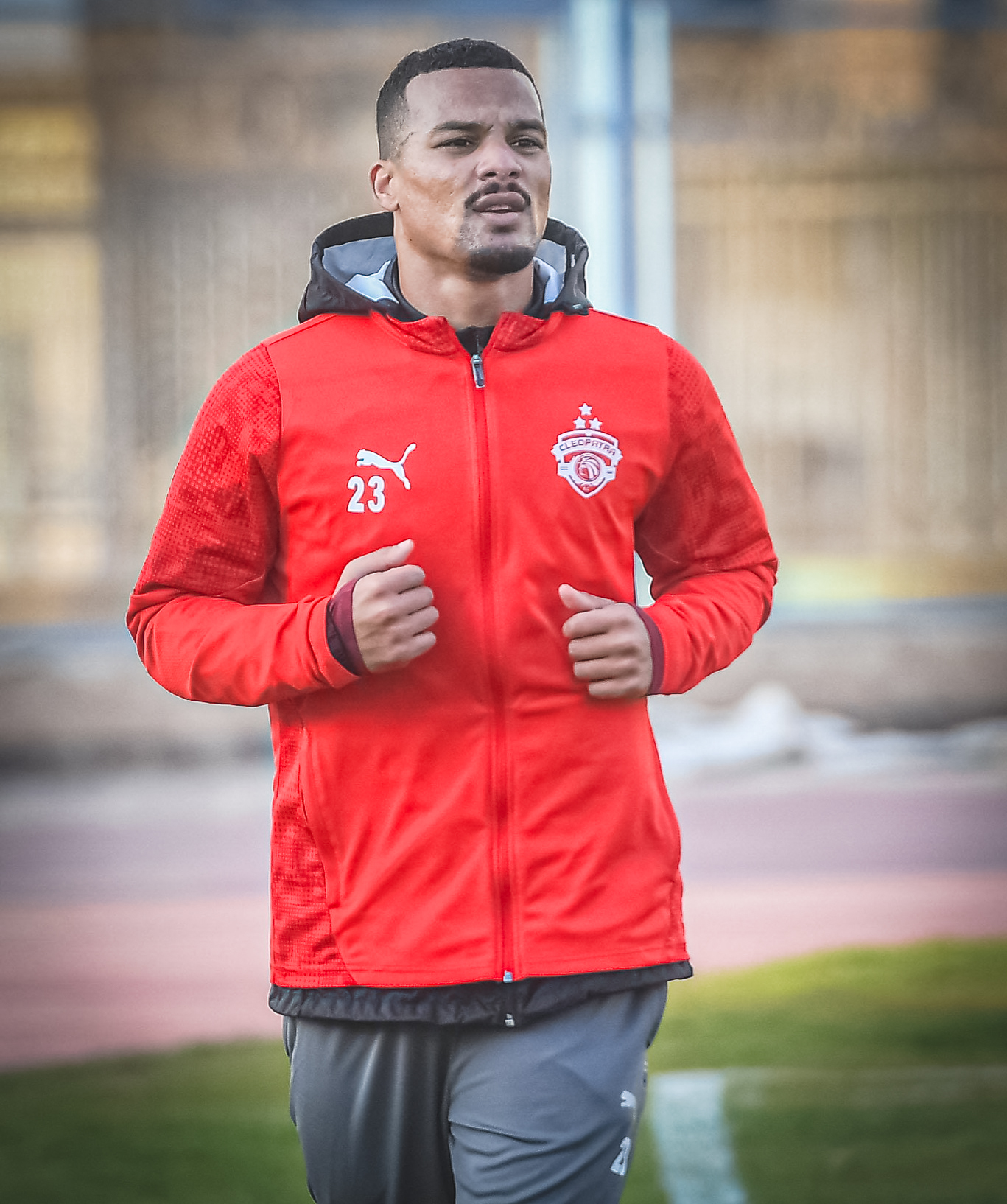 تفاصيل القبض على فخري لاكاي لاعب سيراميكا بتهمة دهس سيدة بالقاهرة الجديدة