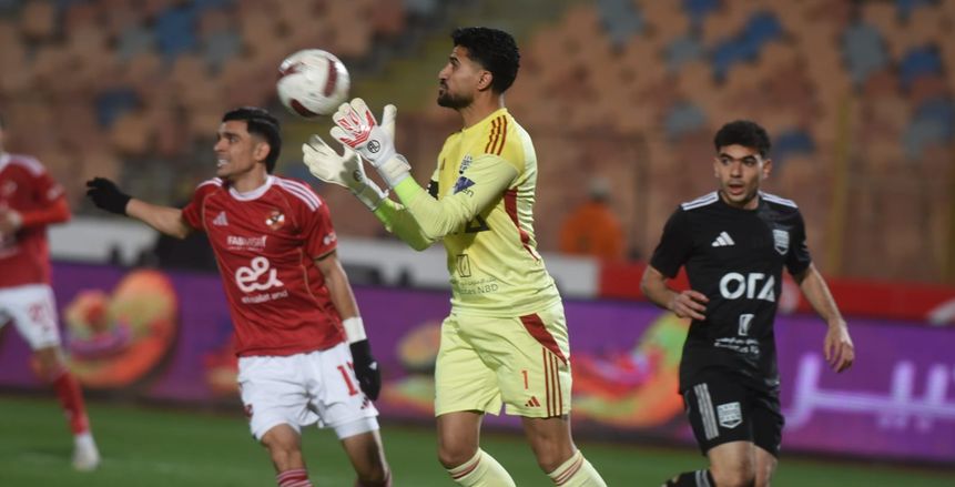 علي لطفي يكشف ماذا قال لـ تريزيجيه بعد تسجيله هدف تعادل الأهلي أمام زد؟