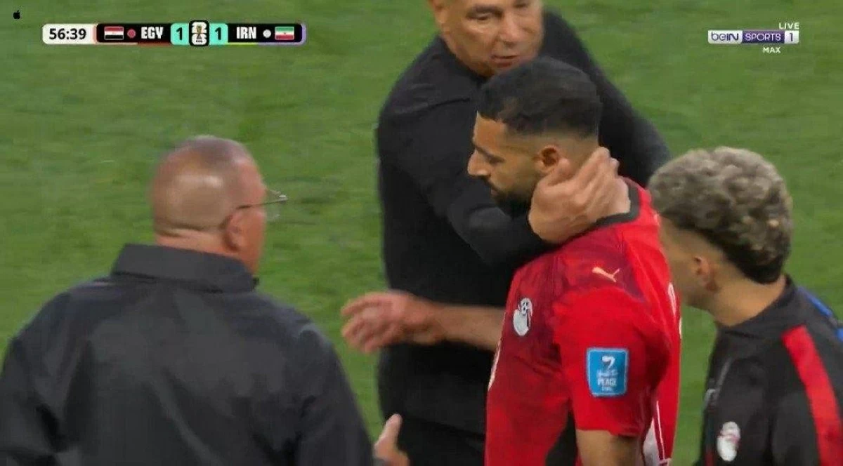 جدل كبير على حالة تغير محمد صلاح فى مباراة ايران وحسام حسن يرد