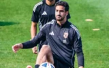 الاتفاق تم.. لاعب وسط أجنبي جديد في الأهلي لخلافة محمد علي بن رمضان وأليو ديانج