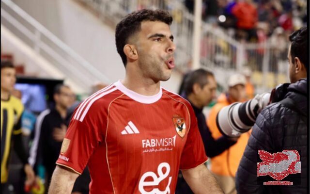 الأهلي ضد برشلونة.. عموتة يفاجئ زيزو في مركز جديد