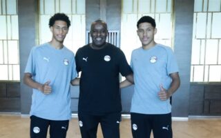 عبد الستار صبري يرحب بضم ثنائي سانتوس وأيندهوفن لمعسكر منتخب 2010