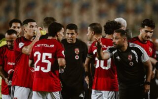 أحمد شوبير يشيد بثنائية الجزار وياسر إبراهيم.. ويكشف مكاسب الأهلي أمام سموحة