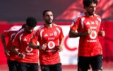 أشرف داري يقترب من تشكيل الأهلي أمام أبو قير.. فرصة جديدة للمغربي