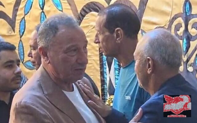 محمود الخطيب يقدم واجب العزاء في نصر إبراهيم نجم الزمالك الأسبق